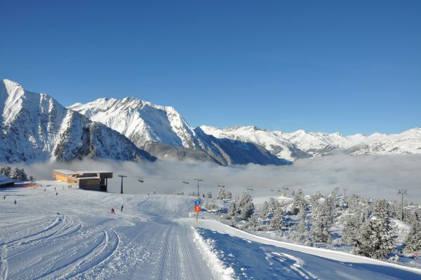 Winter_Mayrhofen_Piste.jpg